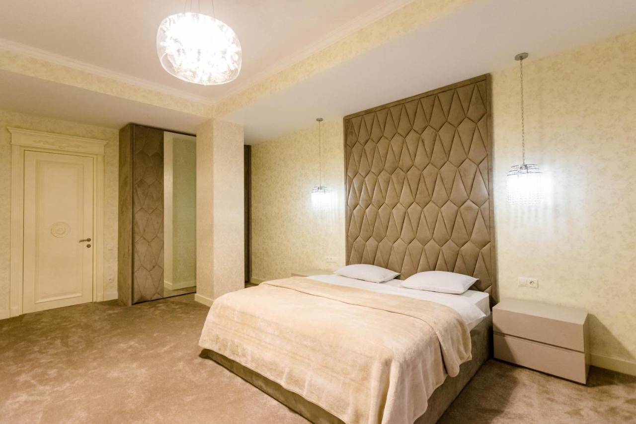Rustaveli Residence I Tbilisi Buitenkant foto