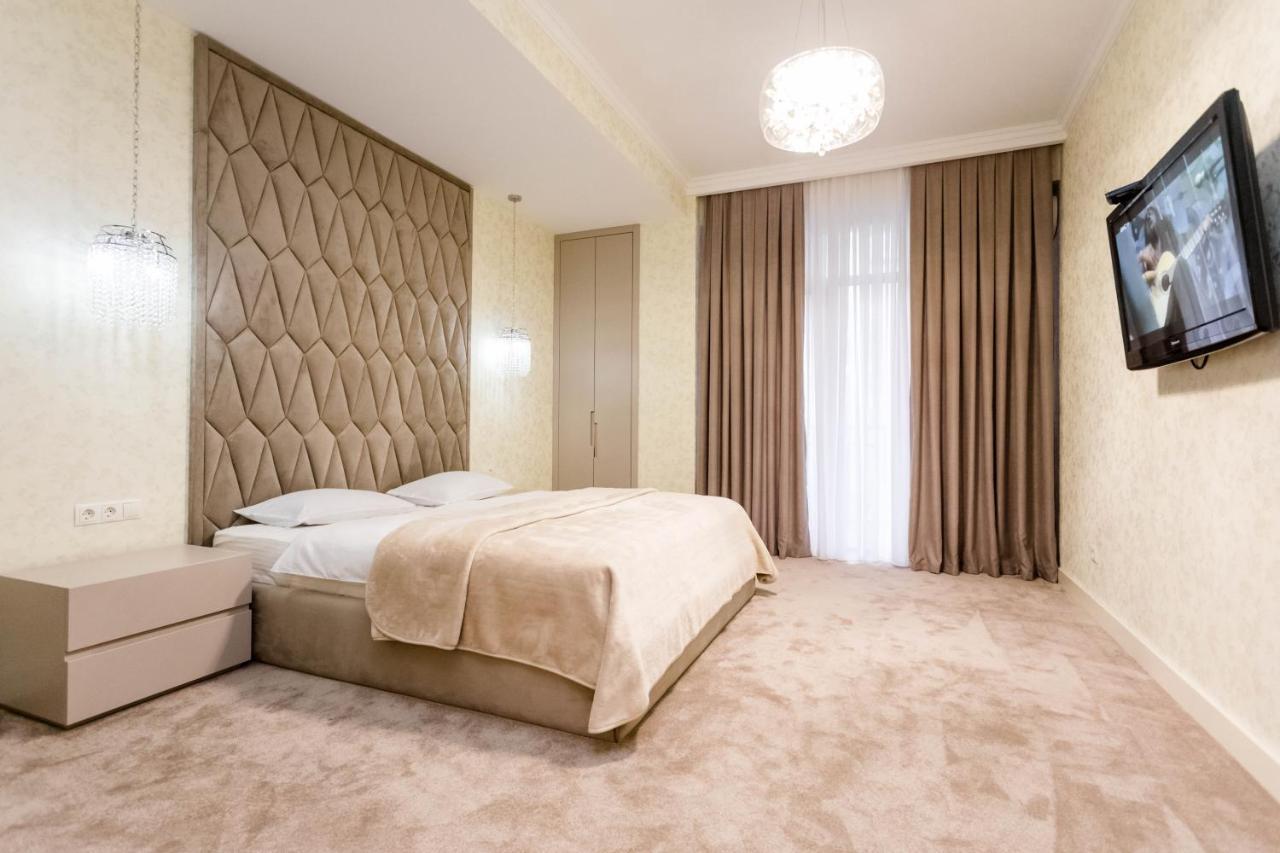 Rustaveli Residence I Tbilisi Buitenkant foto